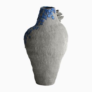 Raw Sculptural 04 Series Keramikvase von Anna Demidova