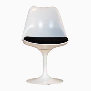 Tulip Chairs by Eero Saarinen for Knoll, 1980s