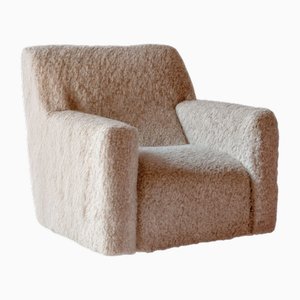 Morro Armchair in White Bouclé by Hommés Studio