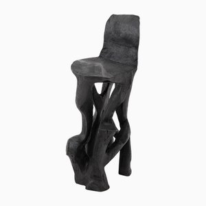 Skulpturaler Makha Holz Barstuhl von Logniture