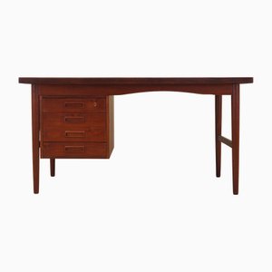 Dänischer Vintage Schreibtisch aus Teak, 1970er