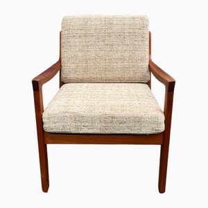 Poltrona Senator in lana beige e teak di Ole Wanscher per Cado