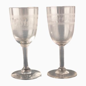 Copas de vino Mid-Century modernas de diseño griego grabadas. Juego de 2