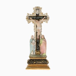 Crucifix Religieux Antique en Bois Doré avec Personnages en Plâtre Polychrome, France