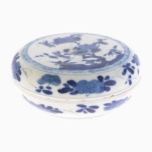 Caja de flores de porcelana china azul y blanca antigua con tapa de naufragio de Kangxi