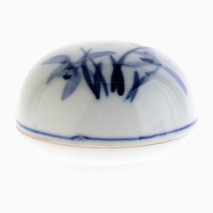 Chinese Porcelain Ceramic Lidded Floral Box