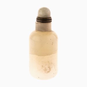 Botella de rapé de piedra dura tallada de la dinastía Qing china con tapa de jade
