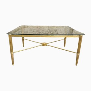 Mesa de centro francesa Mid-Century de latón y vidrio al estilo de Maison Jansen, años 70