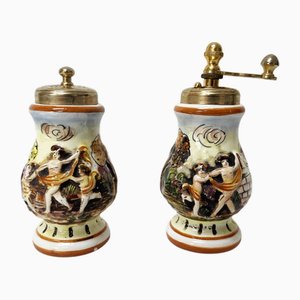 Saliera e macinapepe di Capodimonte, anni '60, set di 2