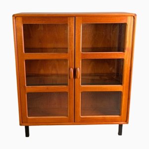 Aparador Mid-Century de teca de Dyrlund, años 60