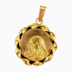 Italian Virgin Mary Twisted Frame Medal Pendant in 18 Karat Yellow Gold, 1970s