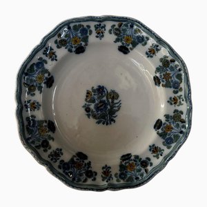Antiker Moustiers Steingut Teller mit Blumendekor, 1700er