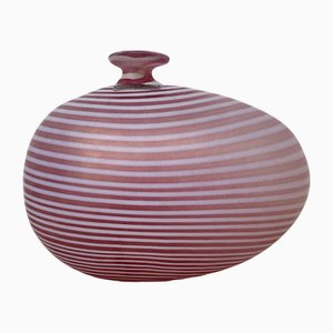 Vaso vintage in vetro rosa di Bertil Vallien per Kosta Boda, Svezia, anni '90