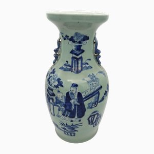 Antique Chinese Porcelain Vase, 1890s