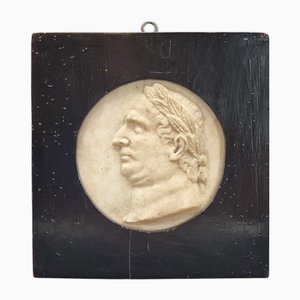 Italienischer Künstler, Bildnis eines römischen Kaisers Flachrelief, Frühes 19. Jh., Marmor