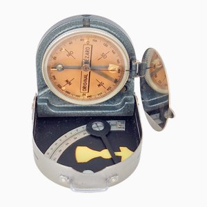 Bussola a liquido Lufft Bezard Model II vintage con custodia in pelle, anni '50