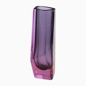 Grand Vase Sommerso Asymétrique à Facettes en Verre Violet et Rose, 1960s