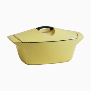 Cazuela de hierro fundido esmaltado en amarillo de Raymond Loewy para Le Creuset, años 50