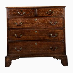 English Chest of Drawers in Oak