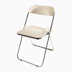 Giancarlo Piretti's Plia Folding Chair