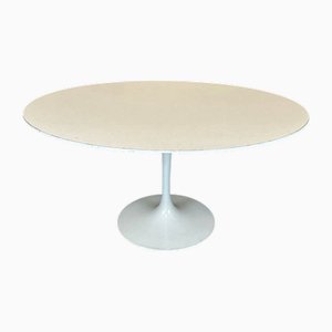 Mesa de centro vintage oval de Eero Saarinen para Knoll International, años 60