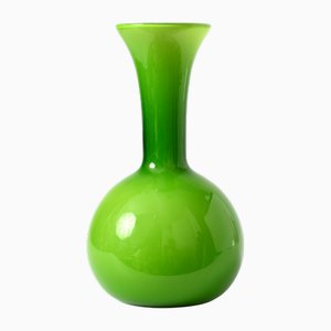 Jarrón italiano vintage de vidrio opalino verde de Empoli, años 60