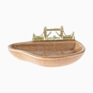 Mid-Century Ceramic London Bridge Ashtray from Wade