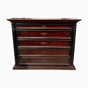 Commode en Noyer Sculpté, Toscane, Italie, Début du 17ème Siècle