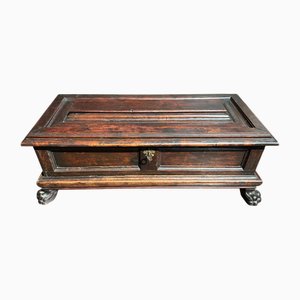 Antikes italienisches Cassone Modell, 1600er