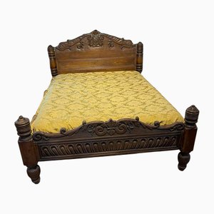 Wooden Bed with Scorpioni Family Coat of Arms, 17th Century