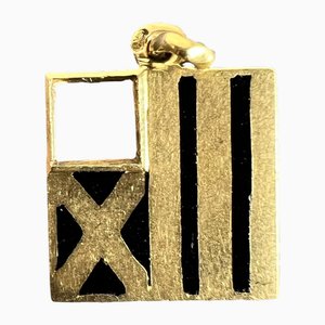 Pendentif à Breloques Drapeau Art Déco February Wisdom Pisces en Or Jaune 18 Carats et Émail, 1920s