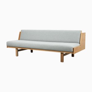 Divano letto GE258 di Hans Wegner