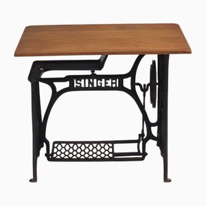 Table Singer pour Machine à Coudre en Chêne et Fonte, 1930s