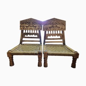 Niedrige indische handgeschnitzte Stühle mit Elefanten-Rückenlehne, 1950er, 2er Set