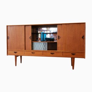 Teak Schrank mit Bar, Schiebetüren und Schubladen von Gern Møbelfabrik, 1960er