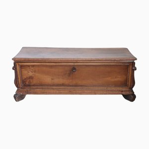Antique Blanket Chest in Walnut, 1700s