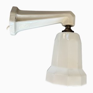 Wandlampe aus Porzellan im Art Deco Stil, Frankreich, 1930er