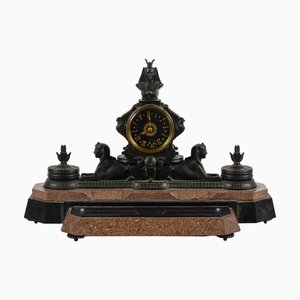 Pendule de Cheminée Néo-égyptienne en Bronze et Marbre Polychrome