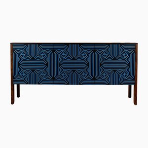 Loop Sideboard mit 3 Türen von Nell Beale