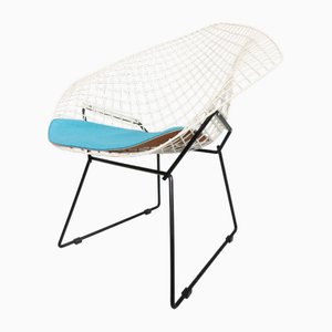 Diamond Chair in White and Black Metal by Harry Bertoia, 1960s