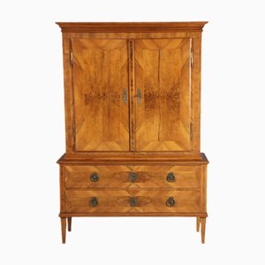 Antique Baroque Cabinet inn Walnut, 1780