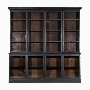 Librería inglesa antigua de roble esmaltado, 1890