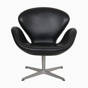 Swan Chair in Black Aura Leather by Arne Jacobsen, 2006