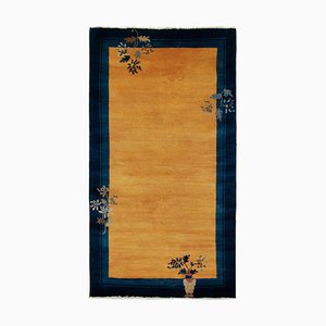 Chinesischer Vintage Art Deco Teppich in Gold mit Beige-Braun Blumenmuster