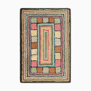 Antiker Hakenteppich mit polychromatischen geometrischen Mustern | Teppich & Kelim