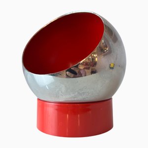 Posacenere Ball con ciotola magnetica in metallo cromato rosso di Quist