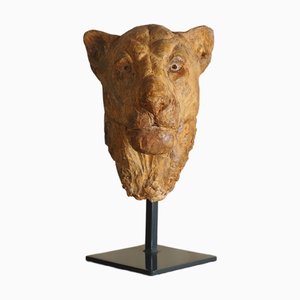 Carine Laeveren, Skulptur mit Löwenkopf, 2000er, Gips