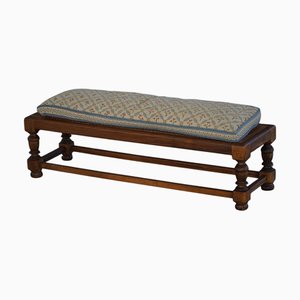 Otomana danesa de roble con cojín bordado a mano y asiento de caña, años 40