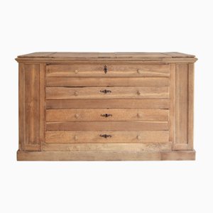 Cassettiera della sacrestia in quercia, inizio XIX secolo