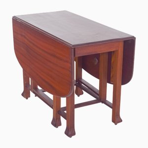 Antiker europäischer Tisch mit Klappklappe